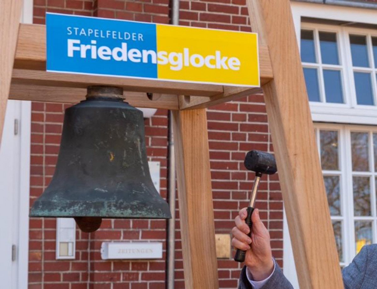 Stapelfelder Friedensforum: Bilder von Krieg und Frieden