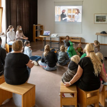 FÖJ-lerinnen Judith Klinker und Marie Tebel verabschieden sich mit Video-Projekt